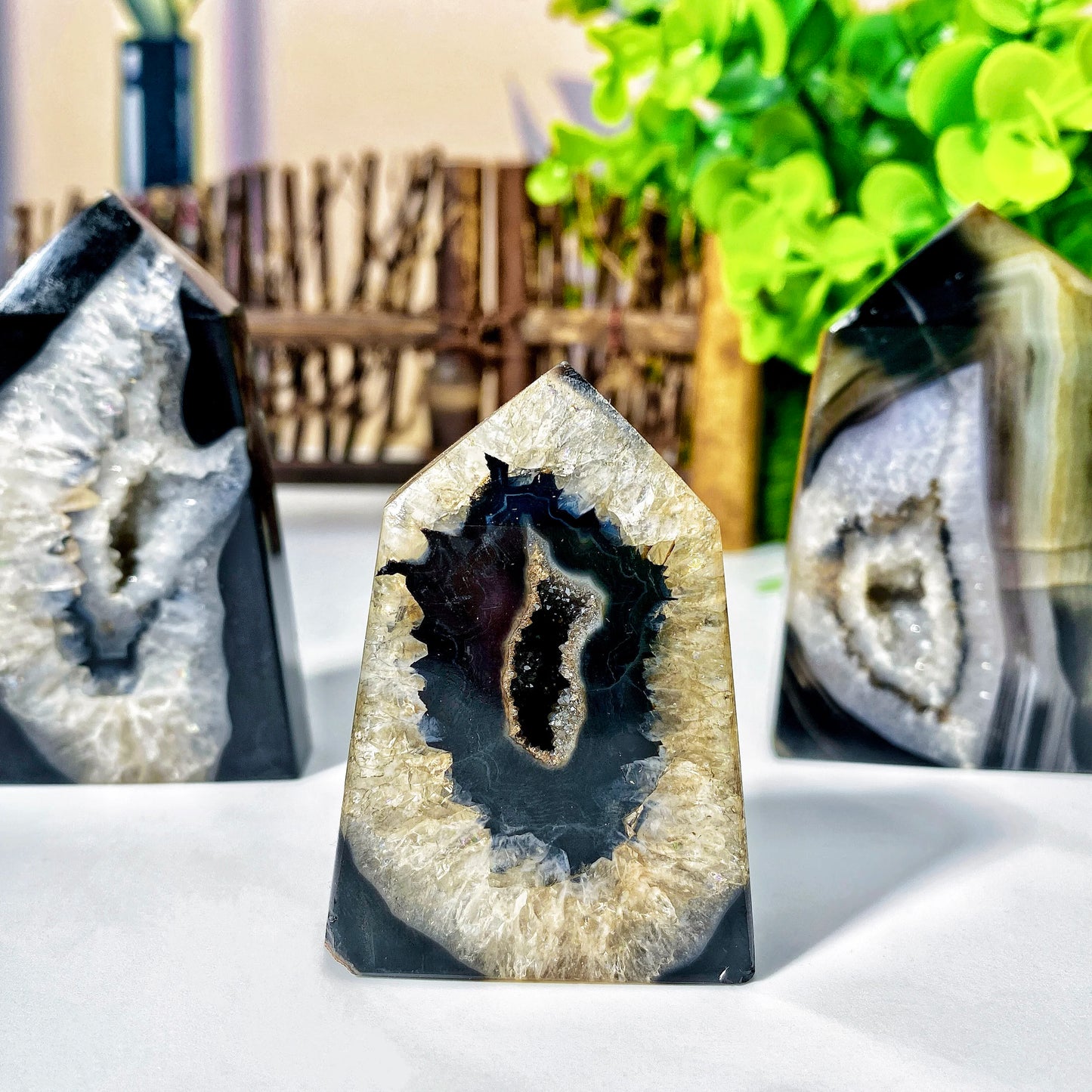 1 Stück zufällige hohe Qualität schwarze Sardonyx Geode Achat Punkt, natürlicher Kristall Punkt, Heimdekoration, Glitzer, Weihnachtsgeschenk