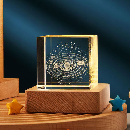 3D transparenter Kristallwürfel als Dekoration