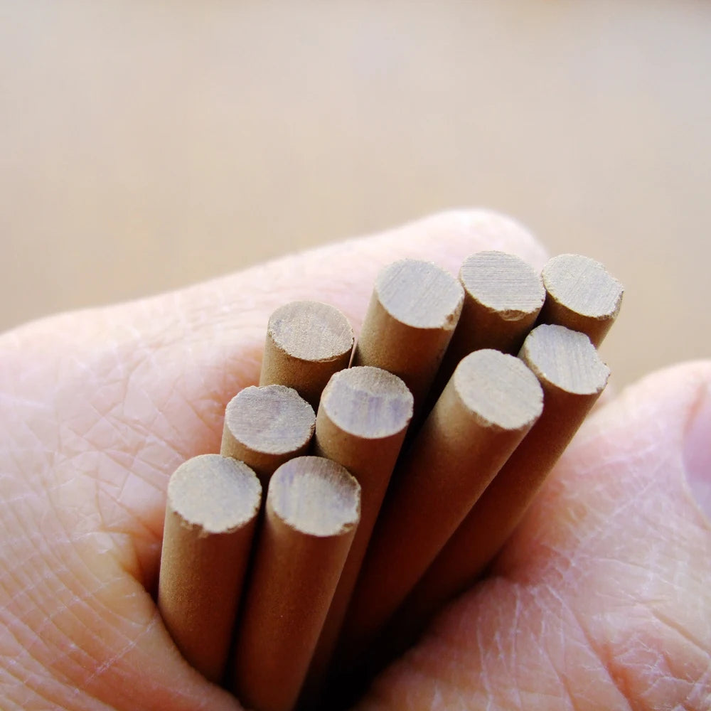 6 Sticks Natural Vietnam reines Agarholz 6 mm dicker Oud Weisse Stick 10,5 cm Araber Oudh für Meditation Aromatherapie