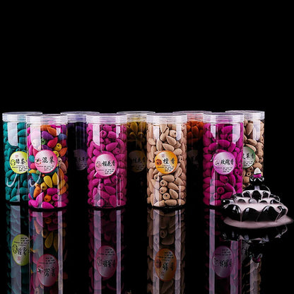 Etwa 200pcs mit Plastikbox gemischter Backflow Weihrauchkegel Sandelholz Jasmin Rose Rauchkegel Reflux -Turm Weihrauch Bullet