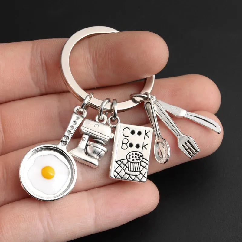 New Cooking Keychain Home Cooking Key Ring gebratener Eiernackmixer Kochbuch -Tabelle Schlüsselkette für Kochgeschenke Schmuck Handgefertigt