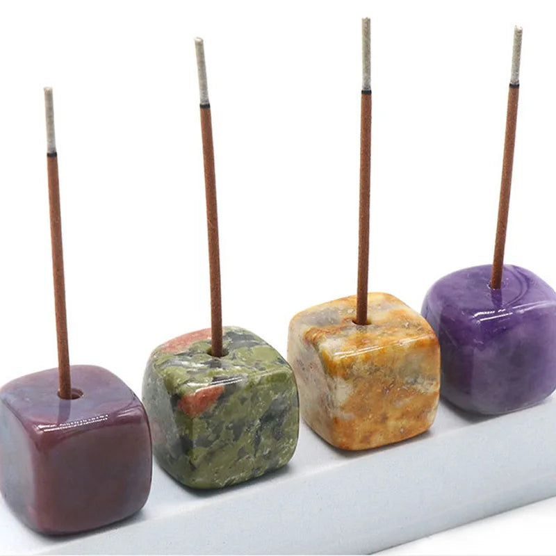 1pc Cube natürlicher Quarzstein -Weihrauch -Stickhalter Censer Kristallheilung Achat Weihrauch Basisstand Brenner Aromatherapie