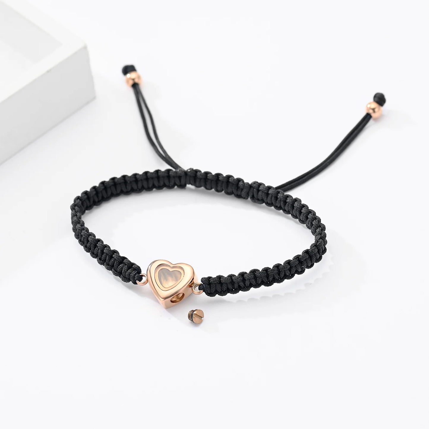 Frauen Memorial Asche Armband geflochtenes Seil transparent Herz Mini Urnen Asche Halter Andenken Schmuck Armreif Länge verstellbar
