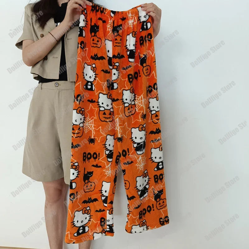 Weihnachts-Hello-Kitty-Pyjama: Halloween-Flanellhose für Damen, kawaii Wollhose im Anime-Cartoon-Stil, lässige Homewear für den Herbst.