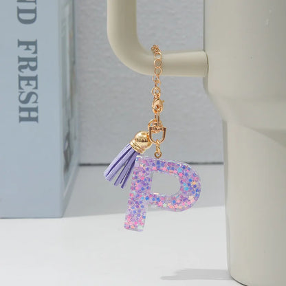 3-teiliges Zubehör-Set für Stanley Cup Tumber einschließlich Stroh-Topper-Abdeckung, Initialen-Buchstaben-Charm-Kette, um Ihre Tasse einzigartig zu halten