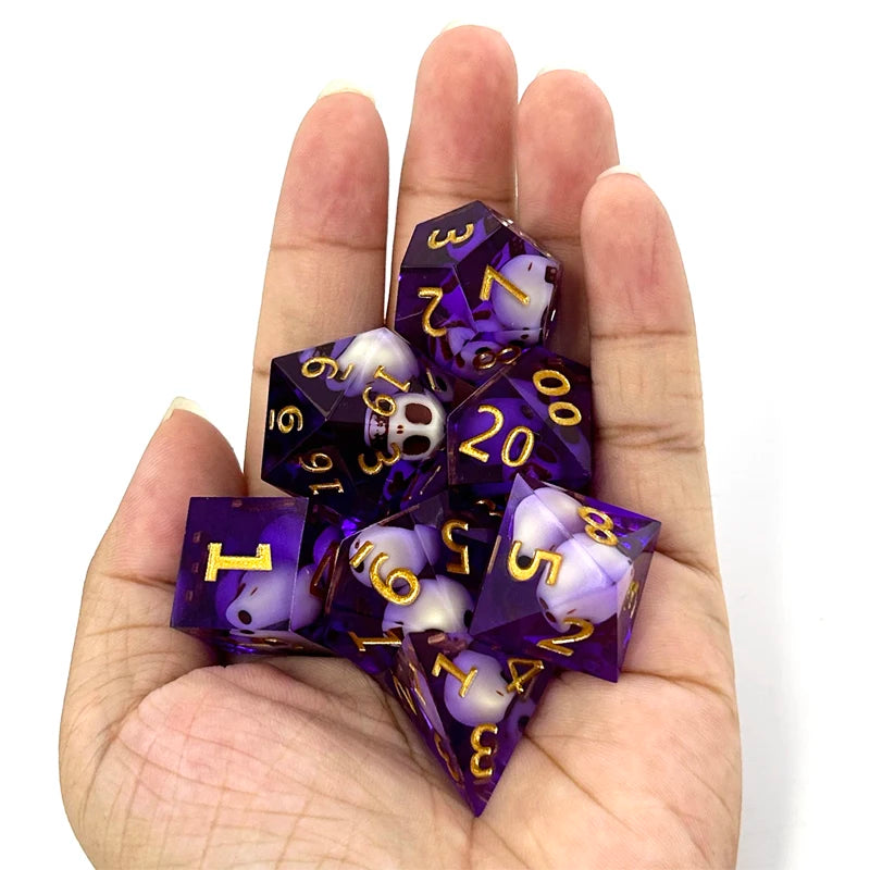 7Pcs Resin Material Würfel Polyeder Mehrfarbige Zahl Dekorationen TRPG Spiele Party Brettspiele Unterhaltung Würfel