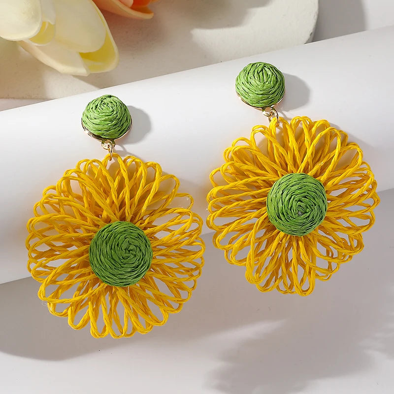 Böhmische Urlaubsstil Luxus Ohrringe für Frauen Rattan Stricken Handgewebte Blumen Koreanische Modetrends Piercing Vintage Schmuck