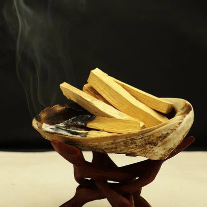 Palo Santo natürliche Weihrauchstangen hoher Ölgeruch von alten Materialien für die lang anhaltende Anwendung der Yoga-Buddha-Aromatherapie-Szene