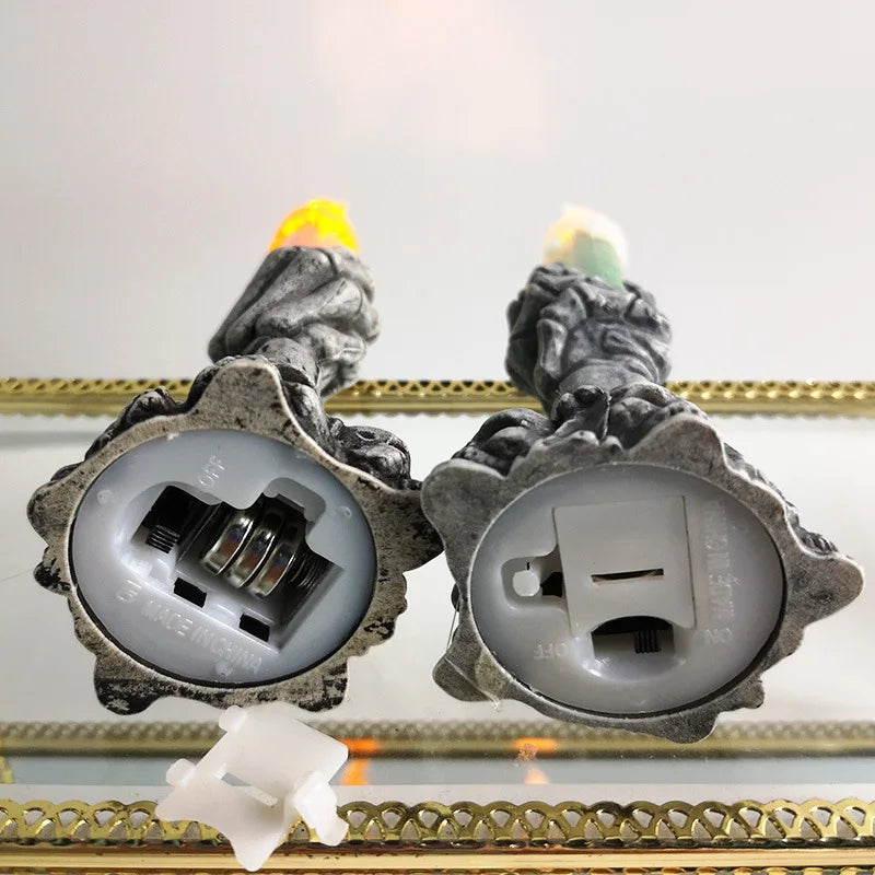 Halloween-Skelette und Geister Partymitbringsel: Kürbis-Partymotive, fröhliche Halloween-Party-Heimdekorationen mit Kerzen.