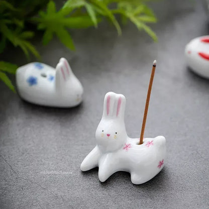 Räucherstäbchenhalter im japanischen Stil, Cartoon-Kaninchen und Kätzchen, Keramik, niedliches Räuchergefäß, Ornament, kreative Heimdekoration, Tischhandwerk