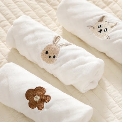 6 Schichten Baumwolle Stickerei Baby Speichel Handtücher Hand Gesicht Tücher Neugeborenen Lätzchen Kinder Taschentuch Kleinkind Weiche Waschlappen Spucktuch