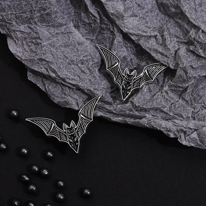 2 Stück Fledermaus-Emaille-Pins: Gothic-Punk-Hexen-Halloween-Brosche, Kragenabzeichen, schwarzer Gruselschmuck, Geschenk für Freunde.