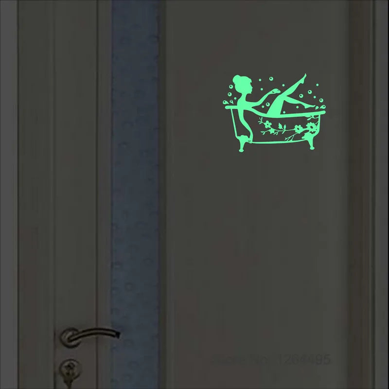 Leuchtende Badezimmer Aufkleber WC Duschraum Türschild Waschraum Anzeige Etikett Aufkleber Cartoon WC Wandaufkleber Leuchten im Dunkeln