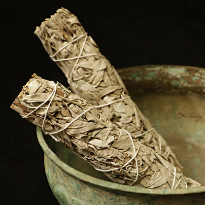 Räucherbündel Weißer Salbei – Smudge-Sticks zur Hausreinigung, Reine Blätter, Meditation, Energetische Reinigung, Tragbare Reinigungsbündel