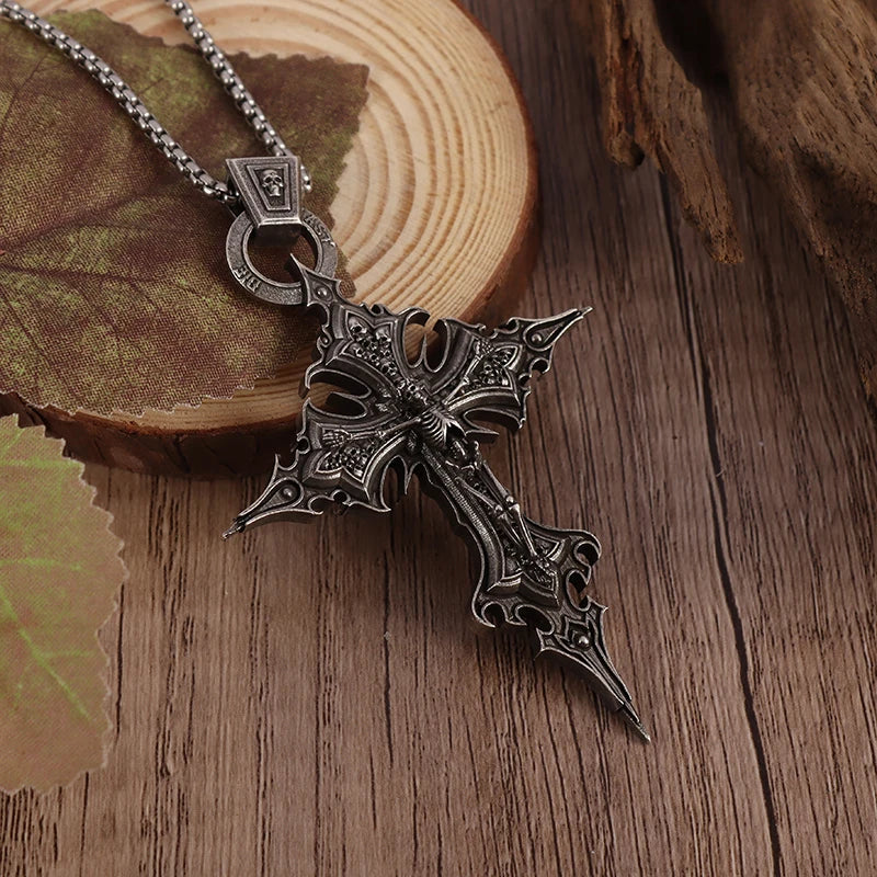 Vintage Gothic Kreuz-Schädel-Anhänger Halskette für Männer: Modisches Punk-Schmuckstück für Partys, Trendiger Schmuck, Halloween-Geschenk.