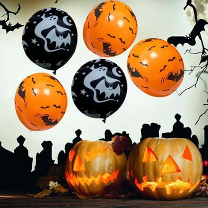 Gruselige Halloween-Luftballons: Spielzeug für Kinder, Kürbis-, Skelett- und Geisterdesigns, Partydekoration für Bar, schwarze und orange Latexballons für Halloween.