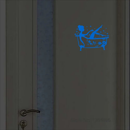 Leuchtende Badezimmer Aufkleber WC Duschraum Türschild Waschraum Anzeige Etikett Aufkleber Cartoon WC Wandaufkleber Leuchten im Dunkeln