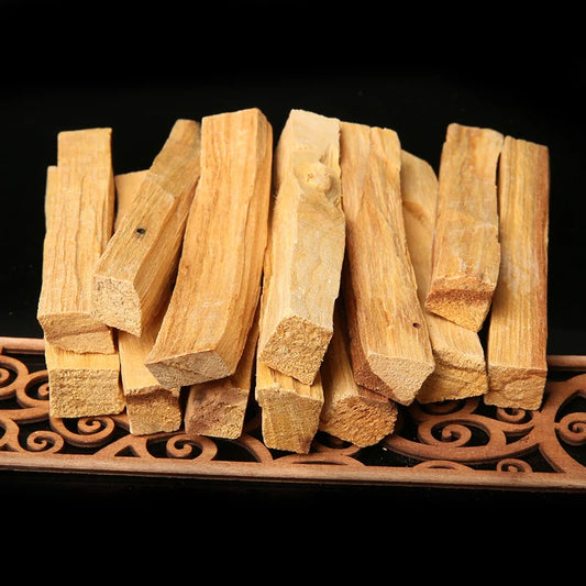 Palo Santo natürliche Weihrauchstangen hoher Ölgeruch von alten Materialien für die lang anhaltende Anwendung der Yoga-Buddha-Aromatherapie-Szene