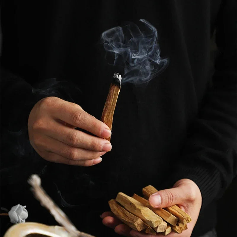 Palo Santo natürliche Weihrauchstangen hoher Ölgeruch von alten Materialien für die lang anhaltende Anwendung der Yoga-Buddha-Aromatherapie-Szene