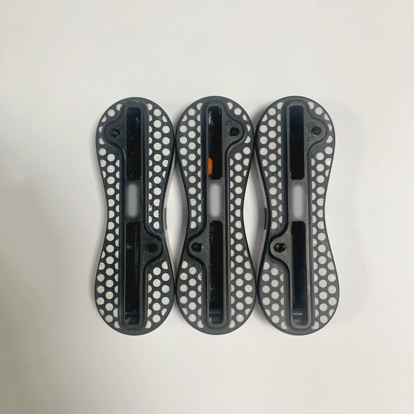 Einfach zu installierende Ruderschlitz-Finnenkästen Surfbrett-Finnenstecker 0 Grad Mittelflossenkasten + 9 Grad Seitenflossenkasten