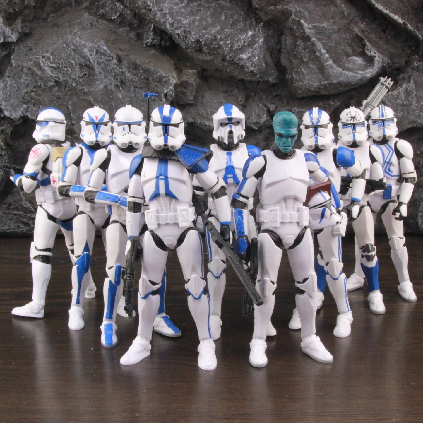 Star-Wars-104th-212th-442nd-332nd-501st-6-action-figure-arc-arf-trooper-shock-asohka-commander-phase-2-episode-ii-clone-toys