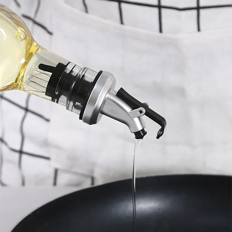 Neue Olivenöl Spender Sprayer Likör Öl Flasche Stopper Schloss Wein Ausgießer Flip-Lock Stecker Dichtung Leck-beweis Düse küche Werkzeuge