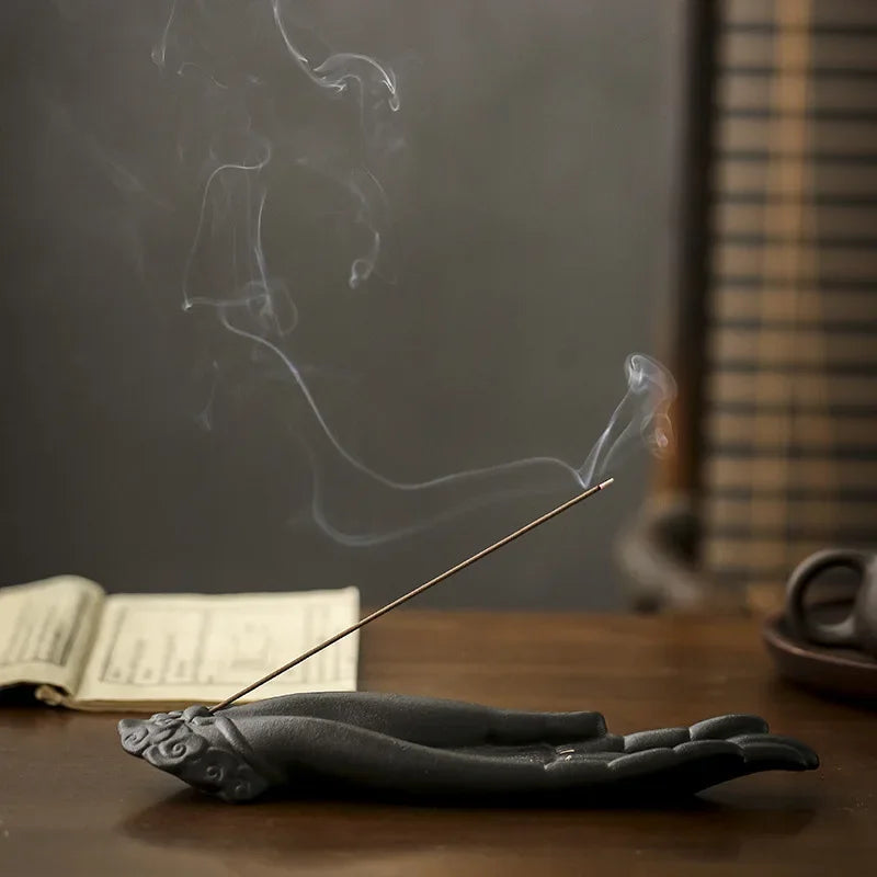 Kreativer keramischer Buddha-Hand-Räucherbrenner – Buddhistischer Aromatherapie-Weihrauchbrenner für Büro, Teestube, Heimdekoration
