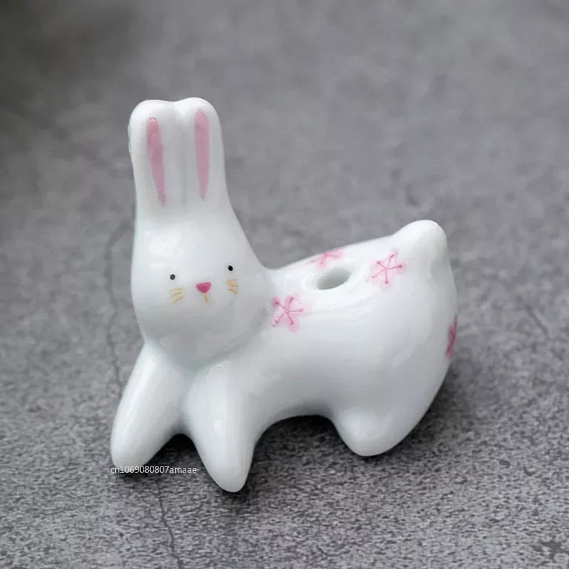 Räucherstäbchenhalter im japanischen Stil, Cartoon-Kaninchen und Kätzchen, Keramik, niedliches Räuchergefäß, Ornament, kreative Heimdekoration, Tischhandwerk