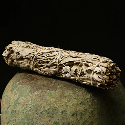Räucherbündel Weißer Salbei – Smudge-Sticks zur Hausreinigung, Reine Blätter, Meditation, Energetische Reinigung, Tragbare Reinigungsbündel